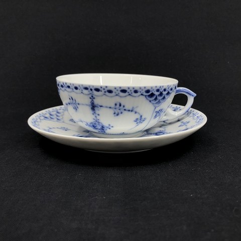 Blue Fluted Half Lace tea cup, 2. Assortment.