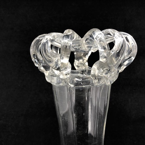 Bridal crown in glass from Holmegaard
