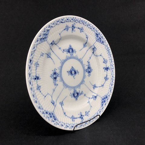 Blue Fluted Half Lace cake plate, 17 cm.
