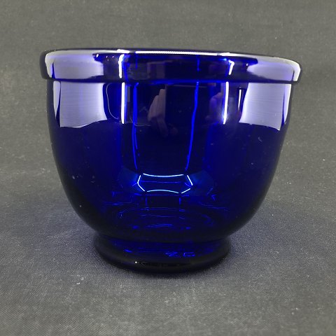 Milk cup in blue glass
