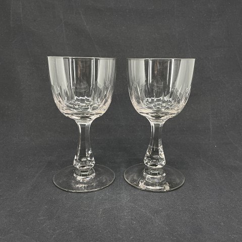 A set of Manganese Derby red wine glass, 16.5 cm.
