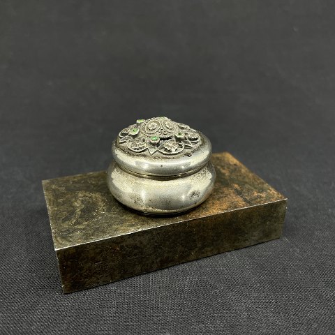 Lille æske i sølv med pudderkvast