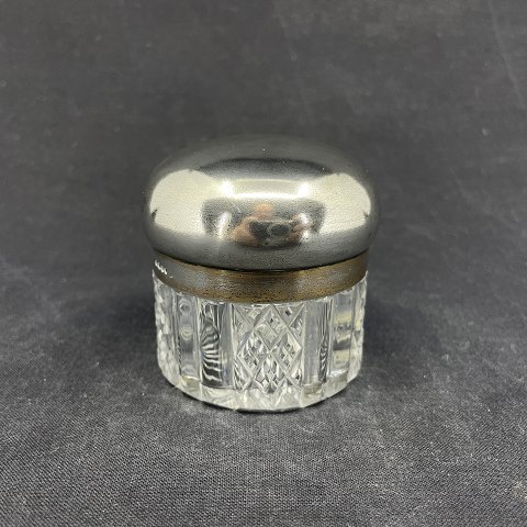 Fin engelsk krystalæske med sølvlåg