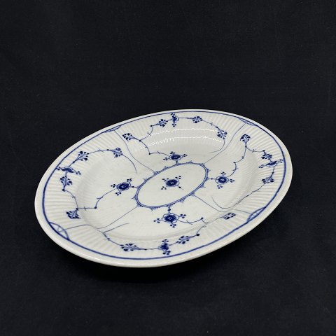 Blue Fluted Plain dish from 1820-1850