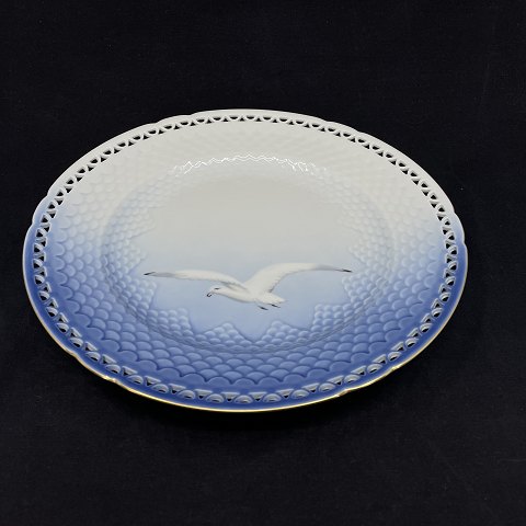 Seagull with gold rim, dinner plate, pierced