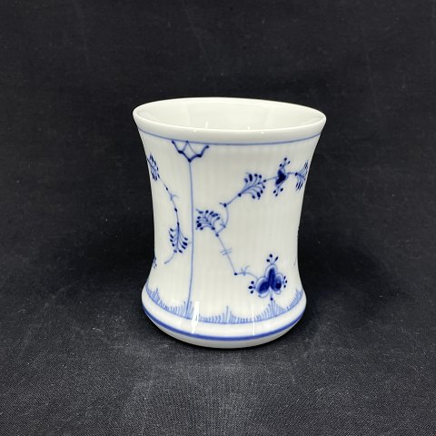 Blue Fluted Plain cup, 1923-1928
