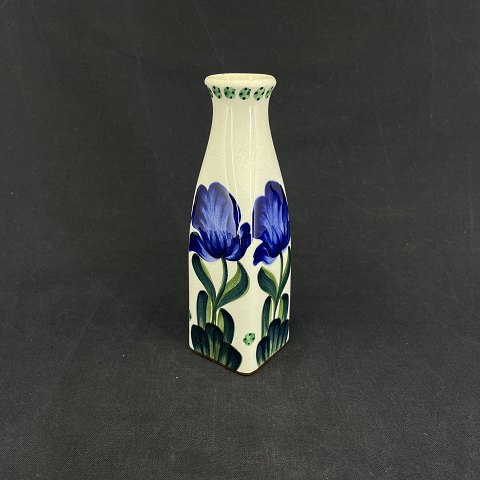 Square Aluminia vase with tulips