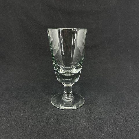 Thick porter glass from the beginning of the 20th 
century