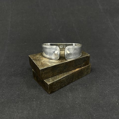 Silver napkin ring from Gran & Laglye