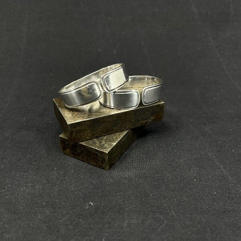 Olympia napkin ring from Cohr