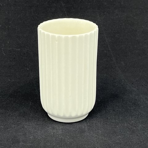 Hvid Lyngby vase, 8 cm.