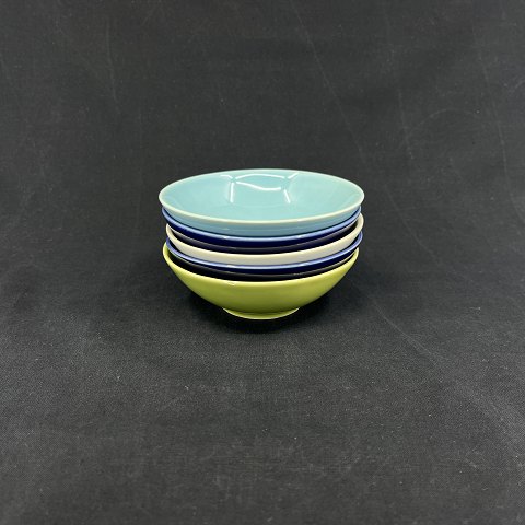 5 colored bowls from Eslau